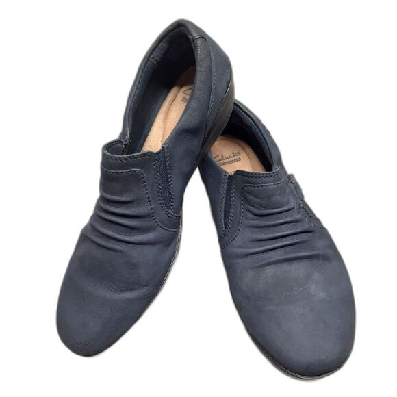 Clarks Ruched Leather Slip-ons with Adjustable Strap Everlay Coda NAVY  9.5 - Picture 1 of 8